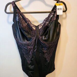 Maidenform Black Lace Ultra-Firm Bodysuit with Built-In Underwire Bra 42DD XL